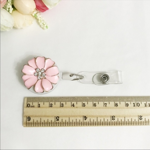 NWT Floral Rhinestone Retractable Name Badge - Picture 6 of 7